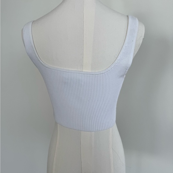 Aritzia Babaton Sculpt Knit Squareneck Cropped Tank Size S | White | Ribbed Top - Picture 8 of 9